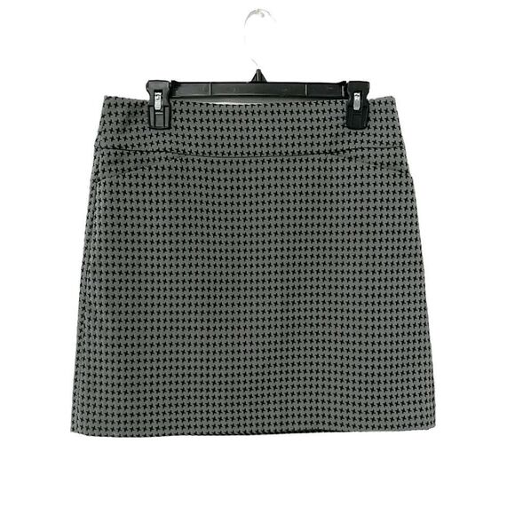 Ann Taylor LOFT Factory Grey & Black Houndstooth Skirt Size 6 - Picture 1 of 6